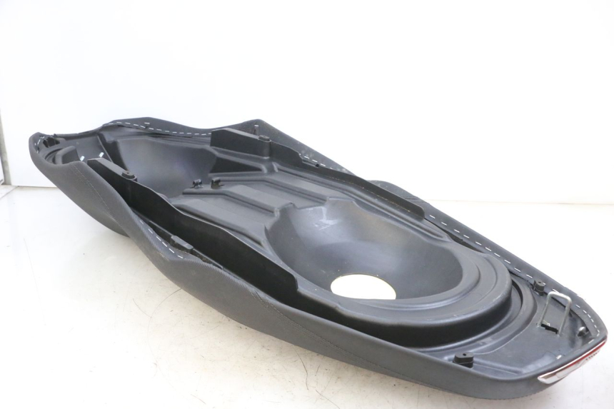 photo de SEAT YAMAHA TRICITY 300 (2020 - 2024) - Additional view of the item