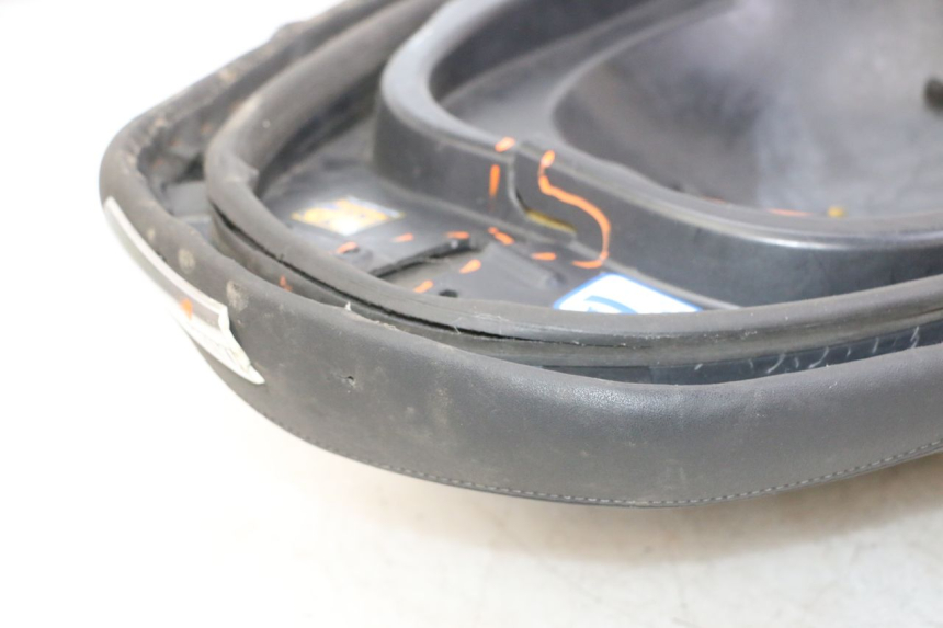 photo de SEAT YAMAHA X-MAX XMAX 125 (2010 - 2014)