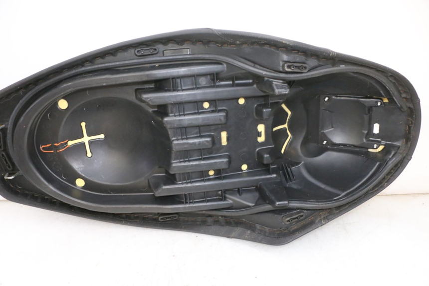 photo de SEAT YAMAHA XMAX X-MAX 125 (2006 - 2009) - Alternative angle