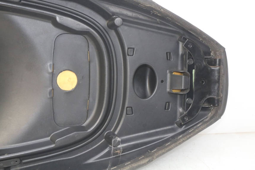 photo de SEAT PIAGGIO XEVO - X EVO 125 (2007 - 2016) - Distinctive features