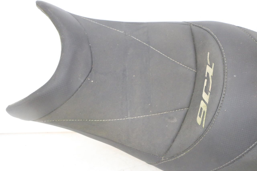 photo de SEAT YAMAHA XJ6 ABS 600 (2008 - 2016)