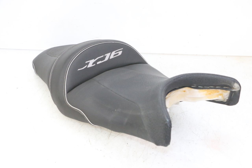 photo de SEAT YAMAHA XJ6 ABS 600 (2008 - 2016)