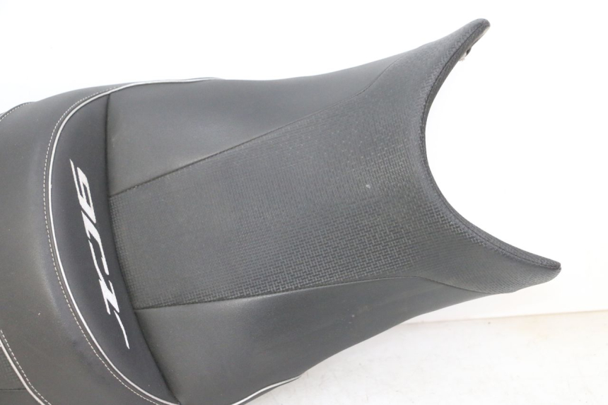photo de SEAT YAMAHA XJ6 ABS 600 (2008 - 2016)