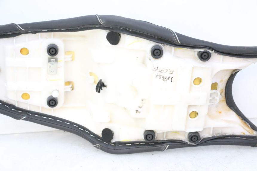 photo de SEAT YAMAHA XJ6 ABS 600 (2008 - 2016)