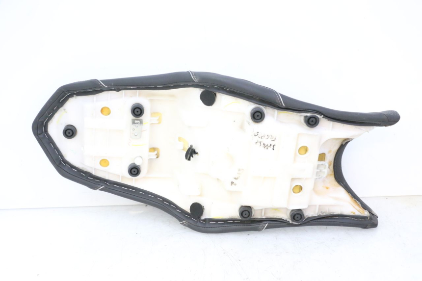 photo de SEAT YAMAHA XJ6 ABS 600 (2008 - 2016)