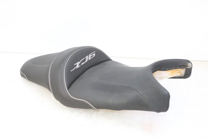 photo de SEAT YAMAHA XJ6 ABS 600 (2008 - 2016)