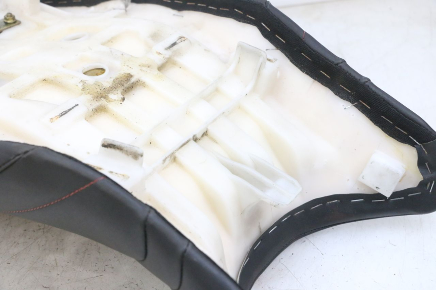 photo de SEAT KAWASAKI ZR 7 750 (1999 - 2001) - Alternative perspective