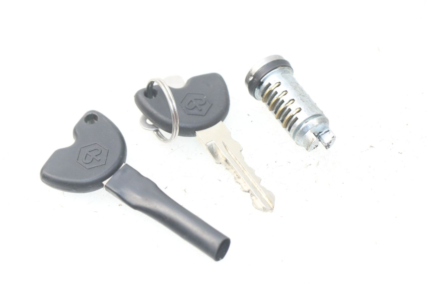 photo de SEAT LOCK SET PIAGGIO NEW TYPHOON 50 (2010 - 2017)