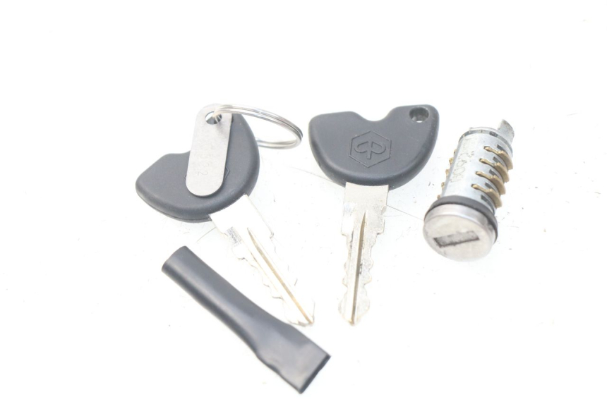 photo de SEAT LOCK SET PIAGGIO NEW TYPHOON 50 (2010 - 2017)