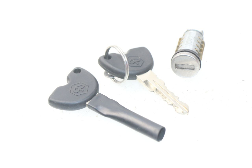 photo de SEAT LOCK SET PIAGGIO NEW TYPHOON 50 (2010 - 2017)