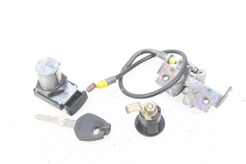 photo de SEAT LOCK SET SUZUKI UH BURGMAN 125 (2002 - 2006)