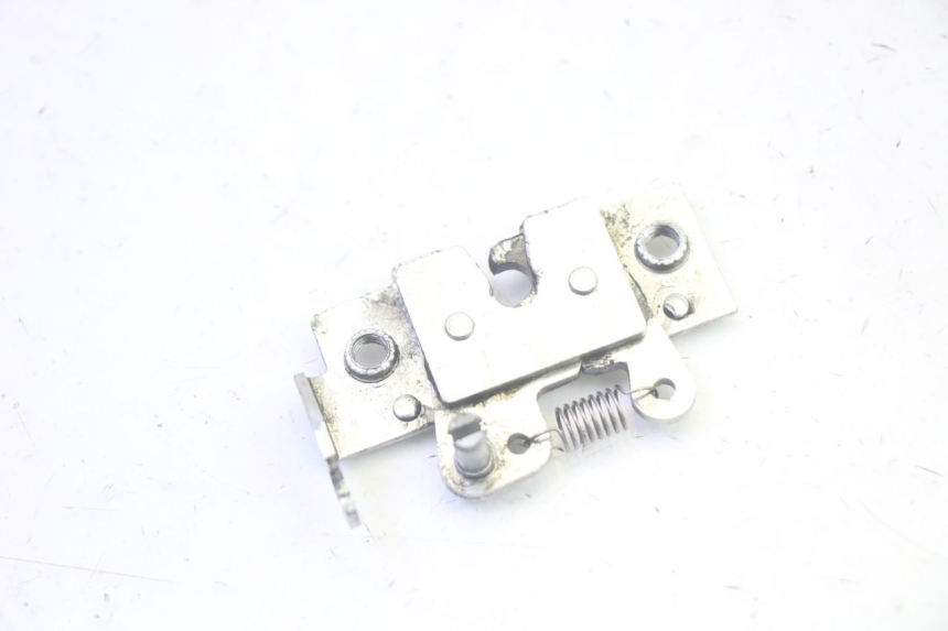 photo de SEAT LOCK YAMAHA XMAX X-MAX 125 (2006 - 2009) - Component detail