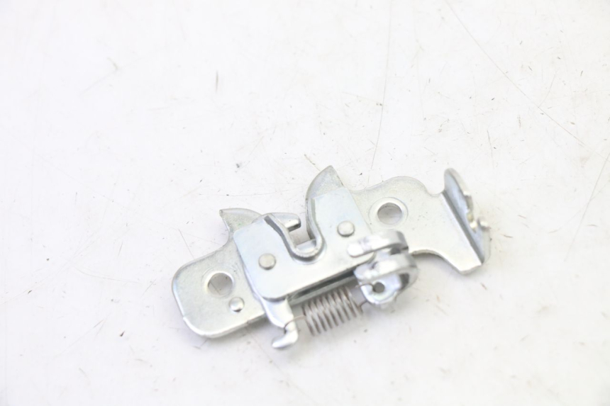 photo de SEAT LOCK SET YAMAHA XMAX X-MAX 125 (2021 - 2025)