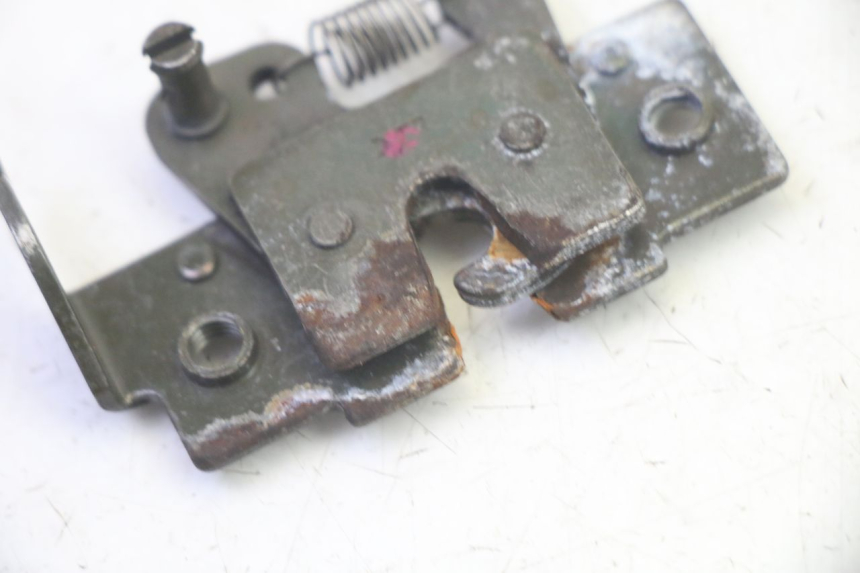 photo de SEAT LOCK SET ADIVA AD3 300 (2014 - 2020)