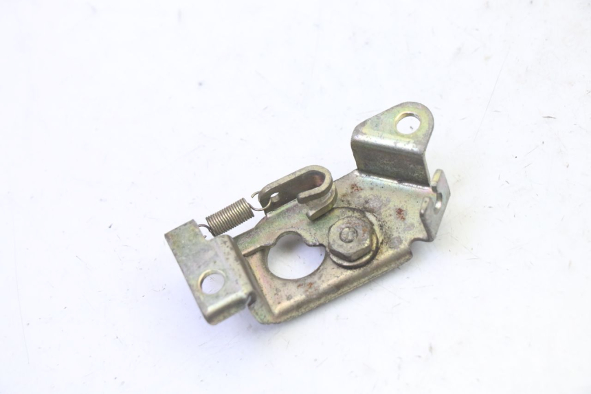 photo de Seat lock HYOSUNG GV AQUILA 125 (2000 - 2004)