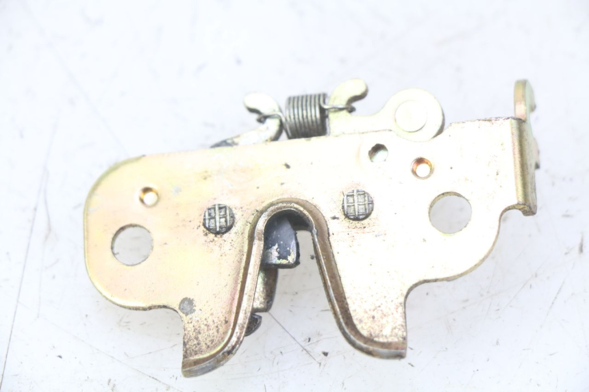 photo de SEAT LOCK PEUGEOT CITYSTAR 2T 50 (2018 - 2021) - Zoom on usage condition