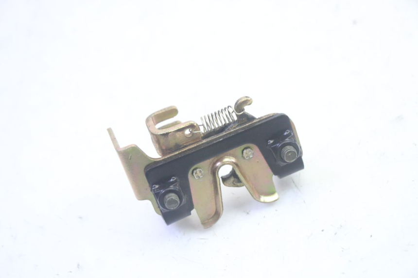 photo de SEAT LOCK SYM CROX 4T 50 (2016 - 2023) - Zoom on usage condition