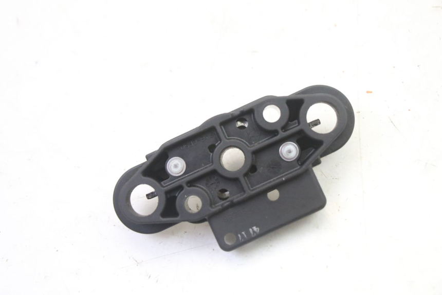 photo de SEAT LOCK SET SUZUKI GSR 750 (2011 - 2017)