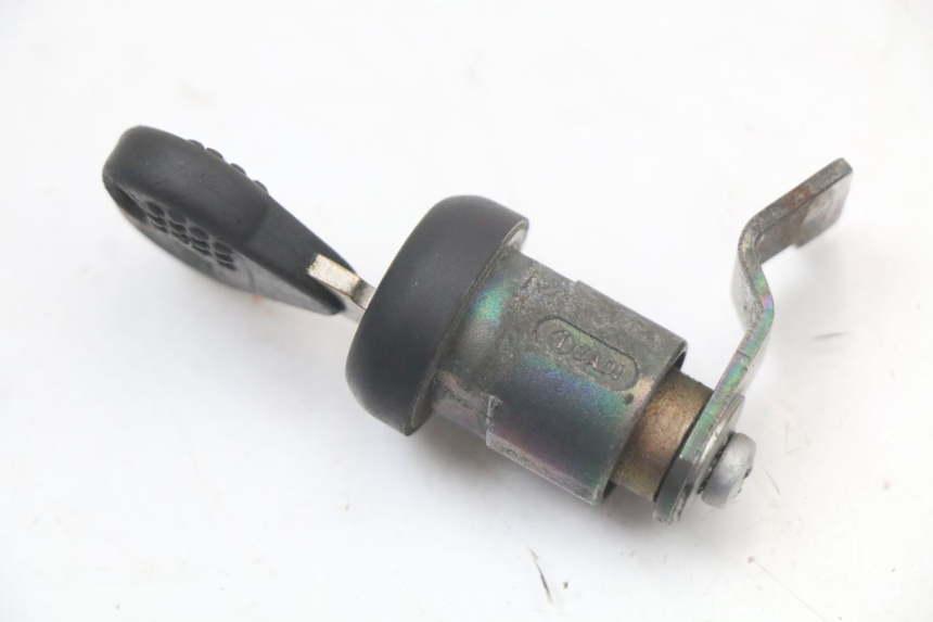 photo de SEAT LOCK HONDA FES PANTHEON 2T 125 (1998 - 2002)