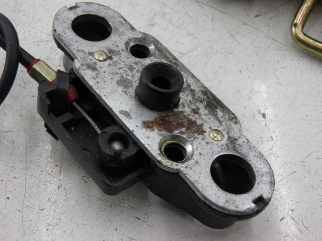 photo de SEAT LOCK SET HYOSUNG COMET GT 125 (2002 - 2007)