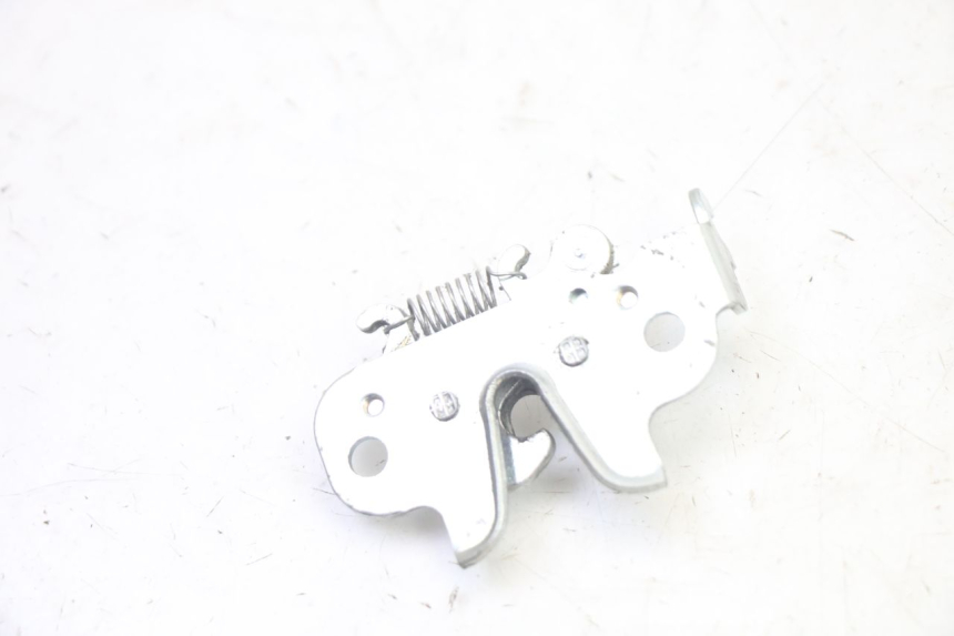 photo de SEAT LOCK PEUGEOT KISBEE 4T 50 (2018 - 2022)