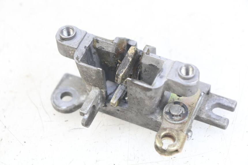 photo de SEAT LOCK KYMCO AGILITY 16+ 4T 50 (2018 - 2023)