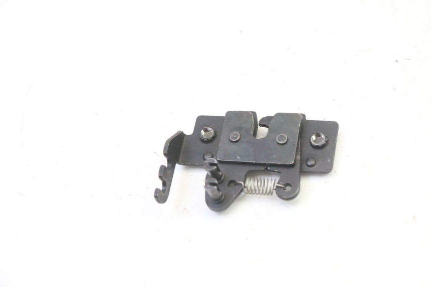 photo de SEAT LOCK SET PIAGGIO MP3 HPE 310 (2024 - 2025)