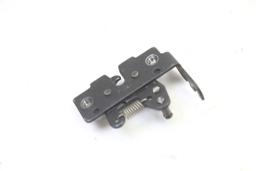 photo de SEAT LOCK SET PIAGGIO MP3 HPE 310 (2024 - 2025)