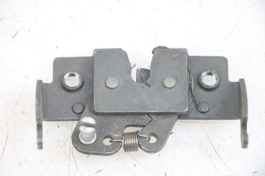 photo de SEAT LOCK YAMAHA NEOS NEO'S 4T 50 (2008 - 2016)