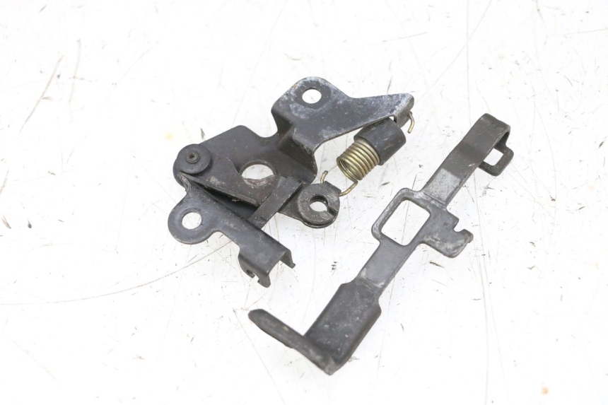 photo de SEAT LOCK SET HONDA NSR R 125 (1994 - 2003) - Zoom on usage condition