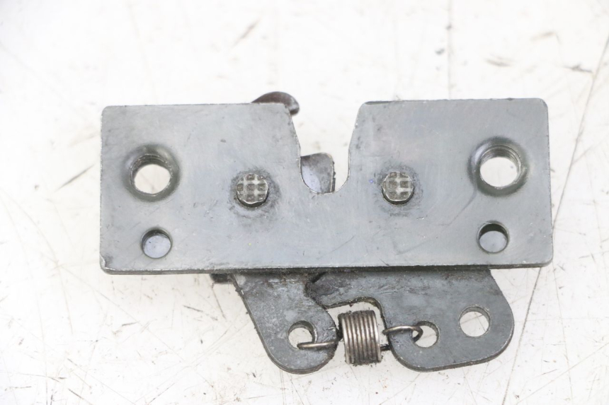 photo de SEAT LOCK SET PEUGEOT SATELIS 125 (2013 - 2018)
