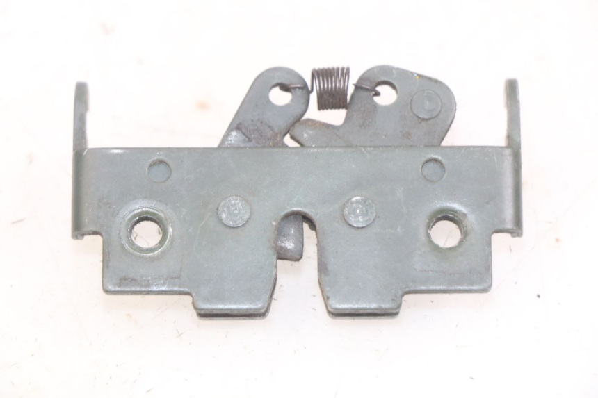 photo de SEAT LOCK APRILIA SCARABEO LIGHT 125 (2007 - 2011)