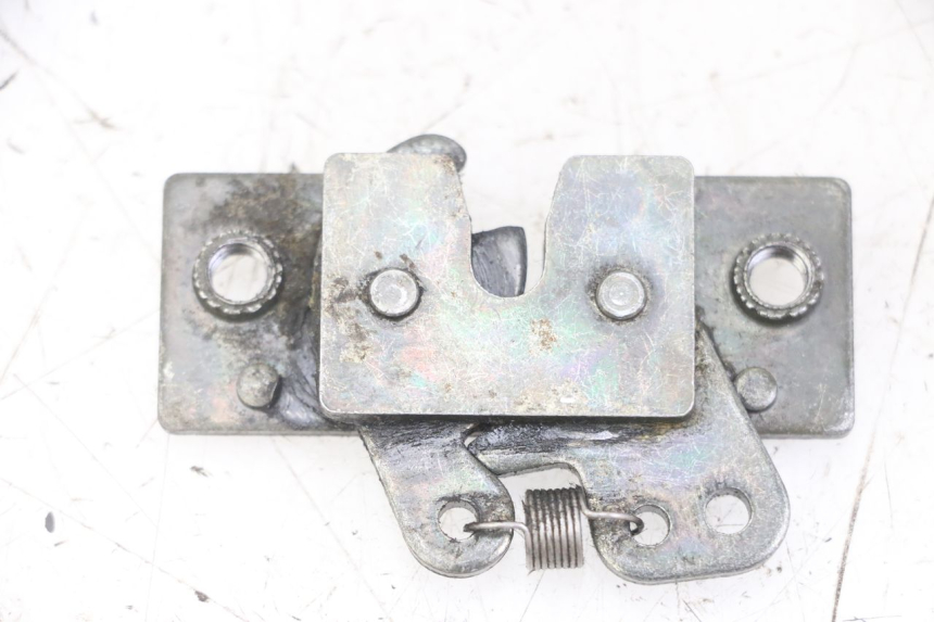 photo de SEAT LOCK SET PEUGEOT SPEEDFIGHT 2 LC 50 (2000 - 2009)