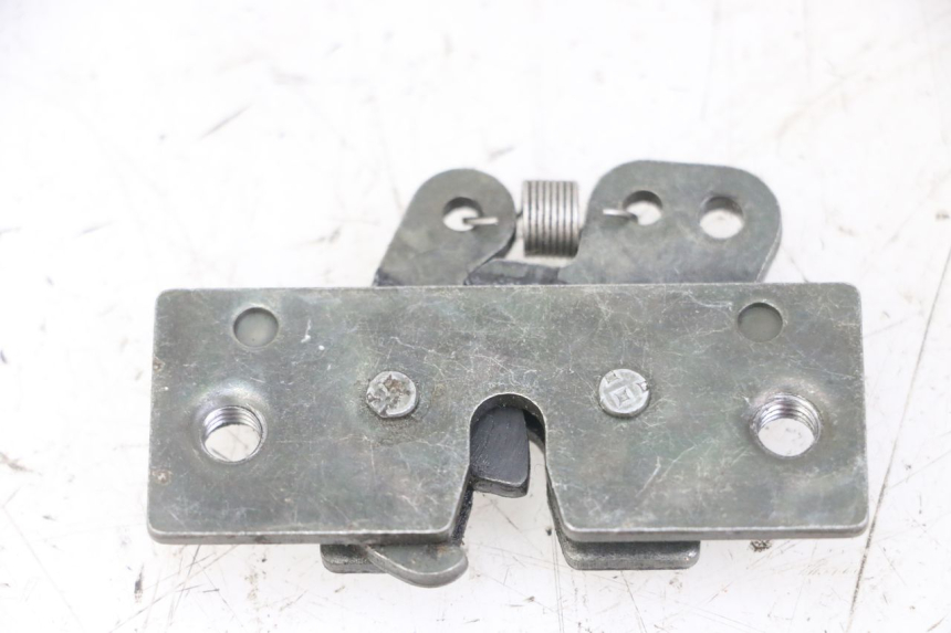 photo de SEAT LOCK SET PEUGEOT SPEEDFIGHT 2 LC 50 (2000 - 2009)