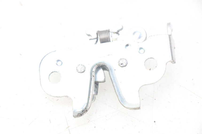 photo de SEAT LOCK SET PEUGEOT STREETZONE 4T 50 (2018 - 2023)