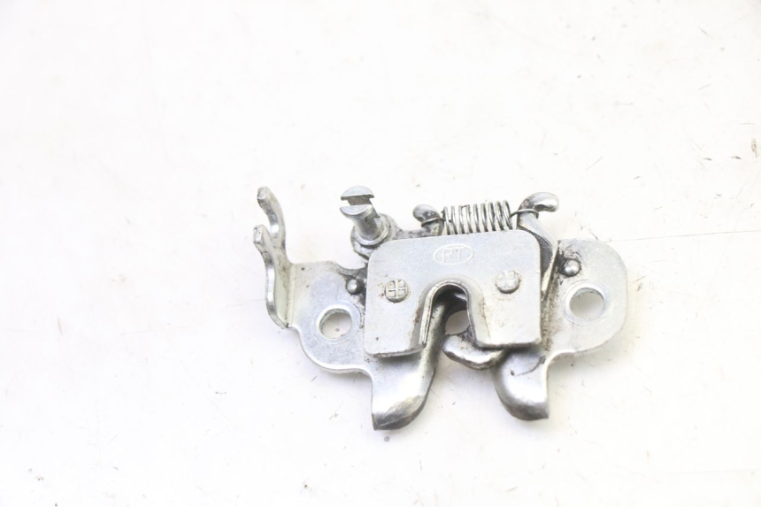 photo de SEAT LOCK SET PEUGEOT STREETZONE I 2T 50 (2018 - 2020)
