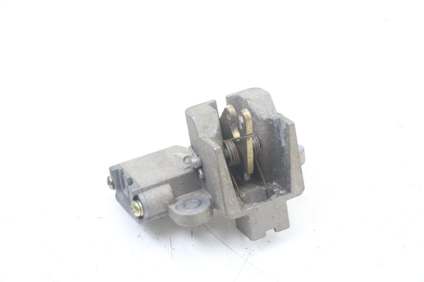 photo de SEAT LOCK TNT MOTOR ROMA 10' 4T 50 (2019 - 2022)