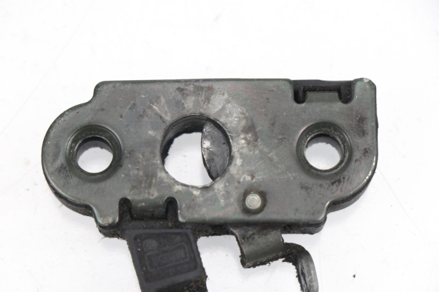 photo de SEAT LOCK SET TRIUMPH STREET TRIPLE 675 (2007 - 2012)