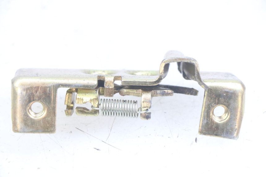 photo de SEAT LOCK DAELIM VJ ROADWIN FI 125 (2008 - 2017)