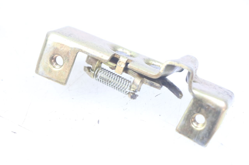 photo de SEAT LOCK DAELIM VJ ROADWIN FI 125 (2008 - 2017)