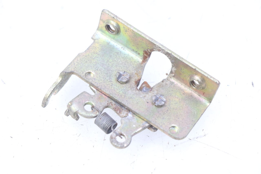 photo de SEAT LOCK YAMASAKI YM T 125 (2015 - 2020)
