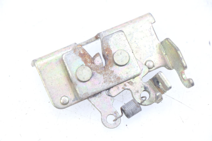 photo de SEAT LOCK YAMASAKI YM T 125 (2015 - 2020)