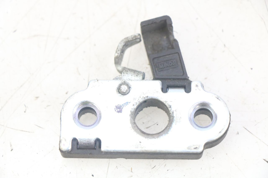 photo de SEAT LOCK YAMAHA YP MAJESTY 125 (2007 - 2010)