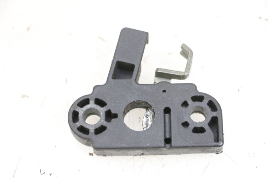 photo de SEAT LOCK SET YAMAHA YP MAJESTY 125 (2002 - 2006) - Main view