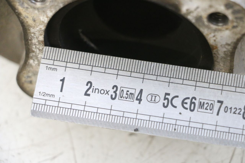 photo de EXHAUST SILENCER SUZUKI GSXR GSX-R 1000 (2003 - 2004) - Fixing points details