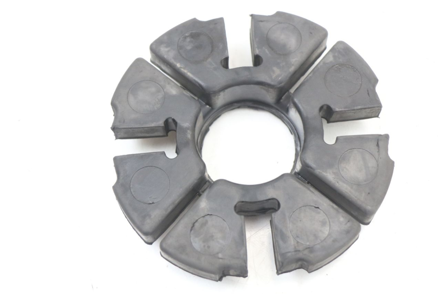 photo de SPROCKET SILENTBLOCK SUZUKI GN 125 (1997 - 2000)