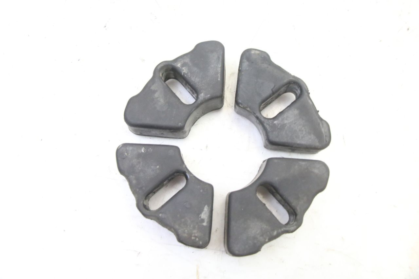 photo de SPROCKET SILENTBLOCK HONDA XLV VARADERO 125 (2000 - 2006)