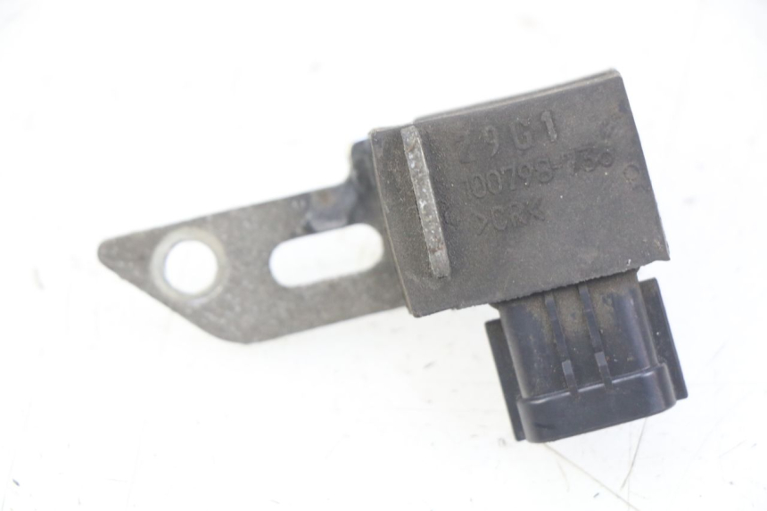 photo de AIR PRESSURE SENSOR SUZUKI BURGMAN 125 (2007 - 2014)