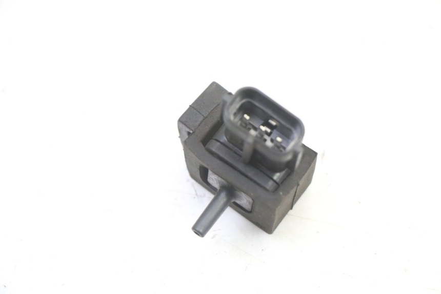 photo de AIR PRESSURE SENSOR SUZUKI BURGMAN 125 (2007 - 2014)