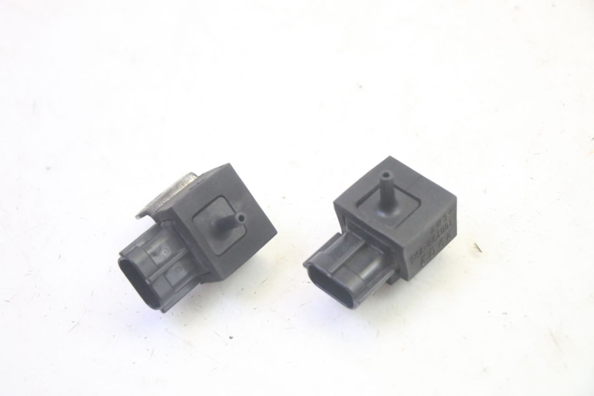 photo de AIR PRESSURE SENSOR SUZUKI BURGMAN EXECUTIVE ABS 650 (2006 - 2012) - Main view